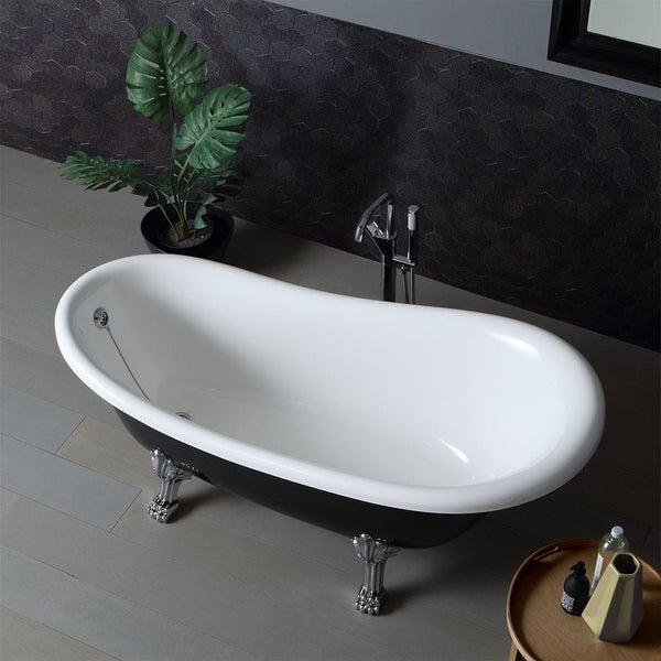 Freistehende Badewanne im klassischen Stil in Schwarz und Weiß | Romantica