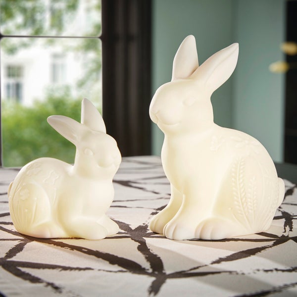 FRANK FLECHTWAREN | LED-Hase Blumenwiese, 2er Set, PORZELLAN, KUNSTSTOFF, 8,8 x 6,2 x 12,4 cm, 12,5 x 8,1 x 15,5 cm