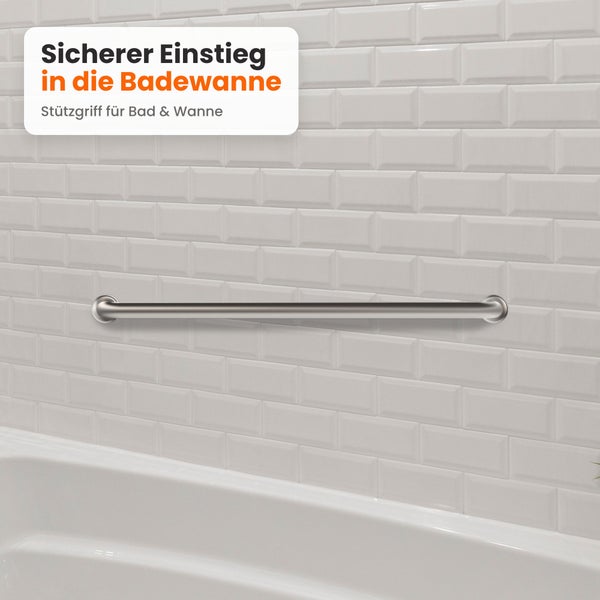 Horizontaler Badewannen Haltegriff aus Metall an einer gefliesten Wand montiert für mehr Sicherheit im Badezimmer