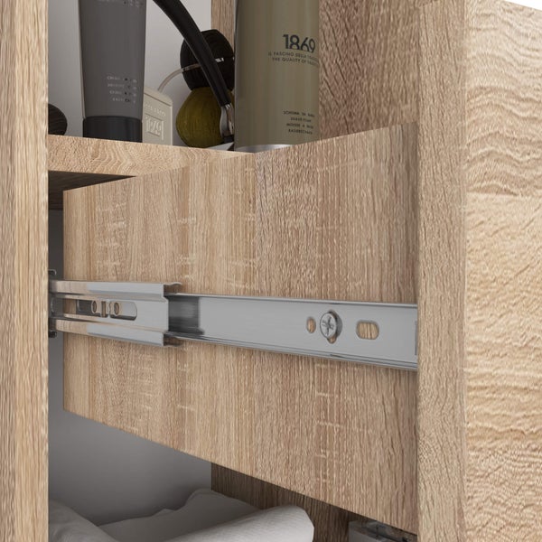 Detailaufnahme eines Schubladenauszugs aus Holz