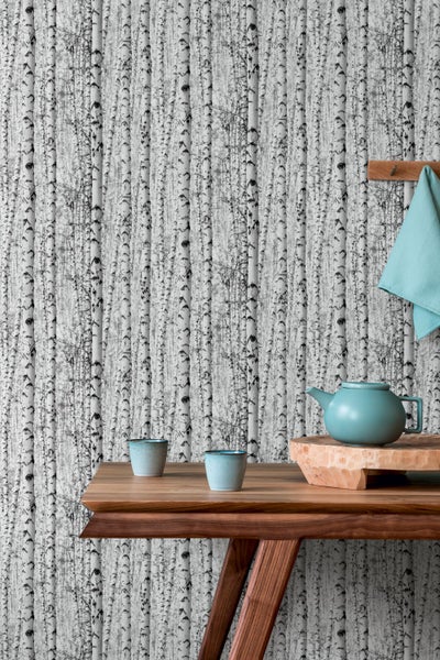 Nahaufnahme einer Tapete mit Birkenmuster