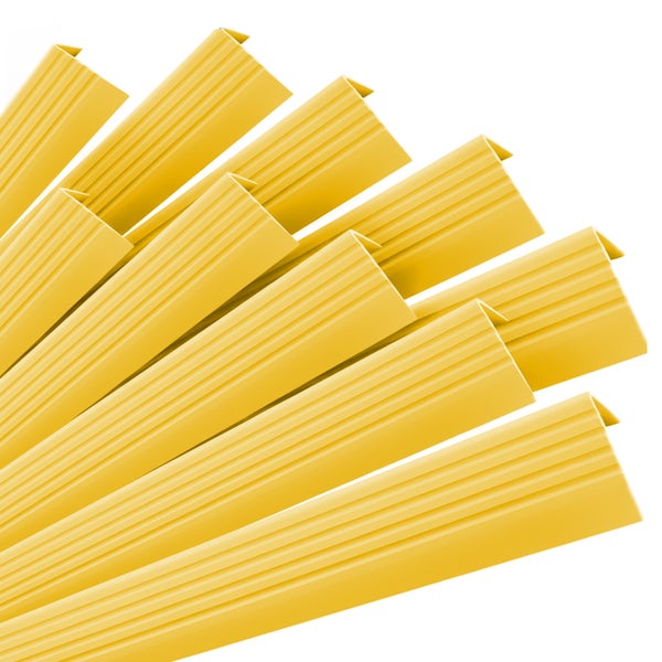 Mehrere Kunststoffprofile im Fächer