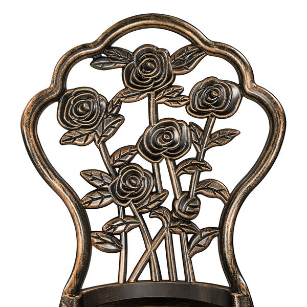 Rückenlehne eines Gartenstuhls aus Metall mit Rosenmuster und antikem Bronze-Finish.