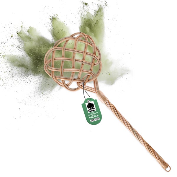 Teppichklopfer aus Rattan mit Staubwirbel und Herstelleretikett