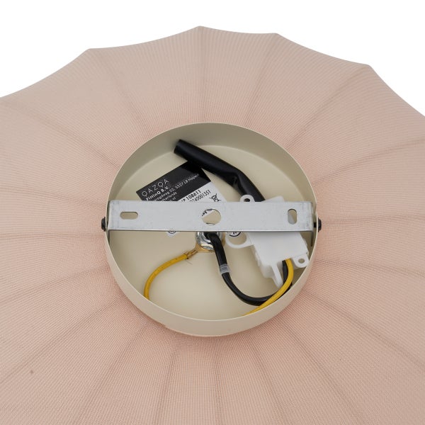 Innenansicht einer Lampenhalterung mit Montagebügel und elektrischem Anschluss.