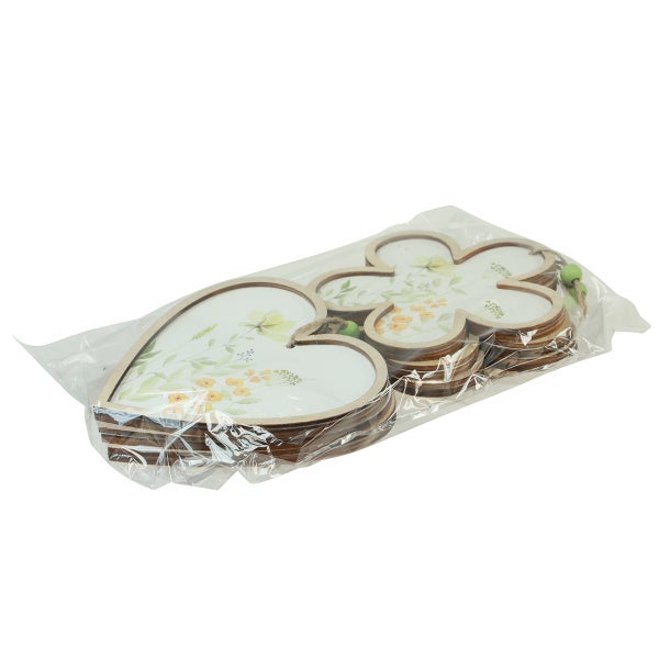 Dekorative Holzanhänger in Herz- und Blumenform mit floralem Muster in einer Verpackung
