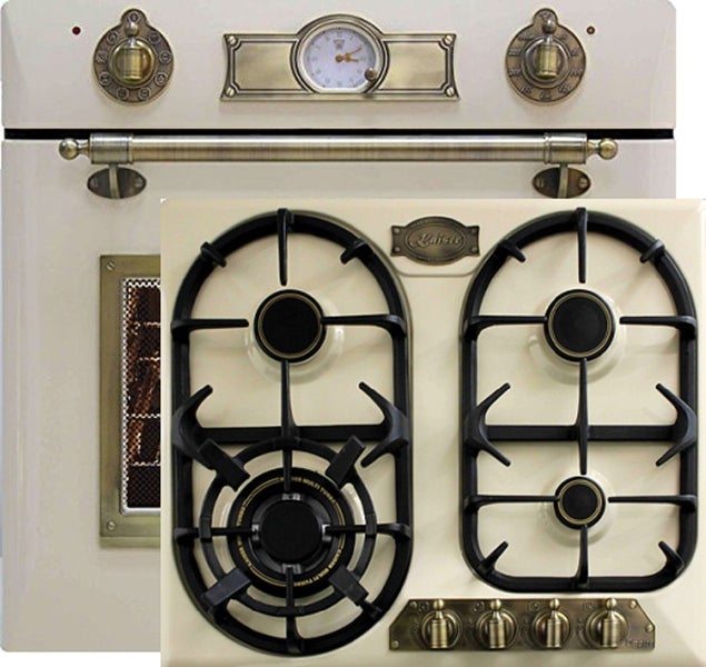 Einbau-Backofen und Gaskochfeld im Retro-Design mit Metallbeschlägen und Kaiser Logo.