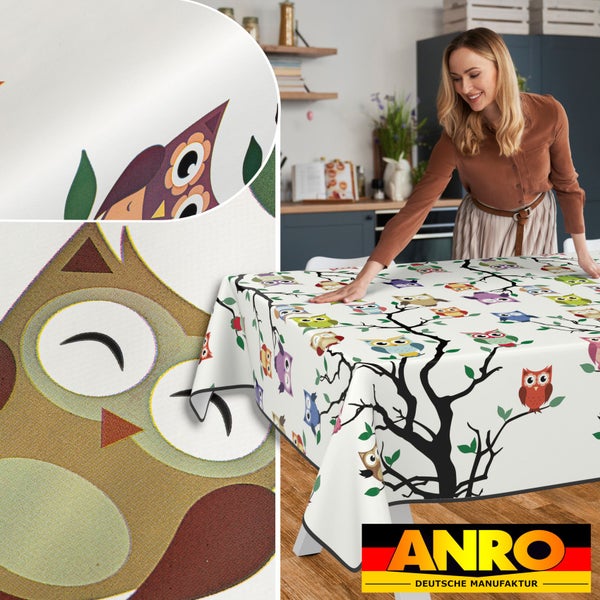 Tischdecke mit Eulendruck und ANRO Logo in einer Küchenszenen