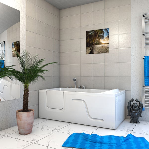 Badezimmer mit Badewanne mit Tür, Handtuchwärmer, Pflanze und Dekoration