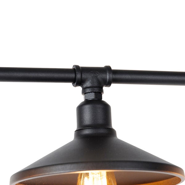 Detailaufnahme einer schwarzen Deckenleuchte im Industrial Design