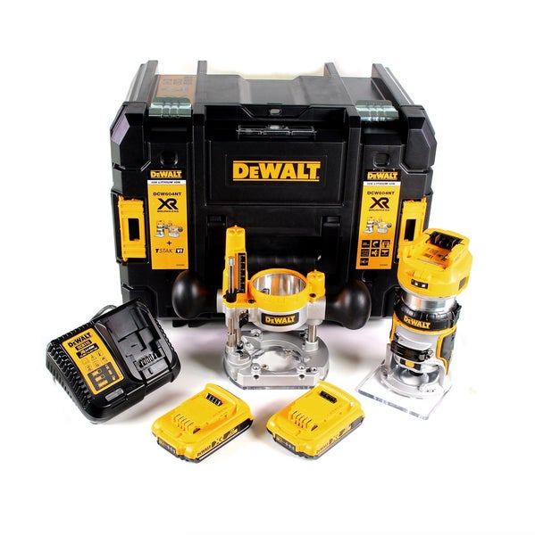 DeWalt Akku-Multi-Oberfräse DCW604 mit zwei Akkus, Ladegerät, Zubehör und TSTAK-Box.