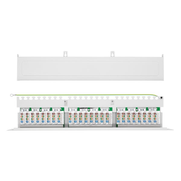 Patchpanel mit 24 Anschlüssen im Metallgehäuse für die Wandmontage inklusive Erdungskabel.
