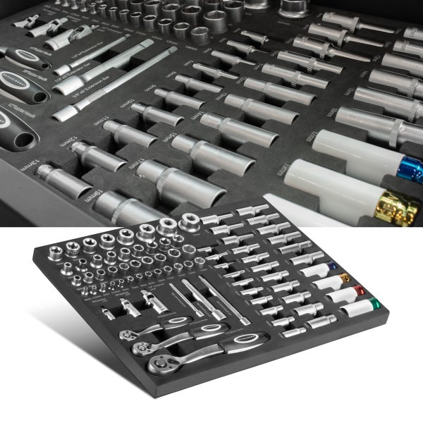 Sortierter Werkzeugsatz mit Steckschlüsseln, Verlängerungen und Ratschen von Stahlwerk