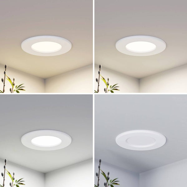 LED-Einbauspot in einer Decke montiert, Abbildung zeigt vier verschiedene Farbtemperaturen von warmweiß bis tageslichtweiß.