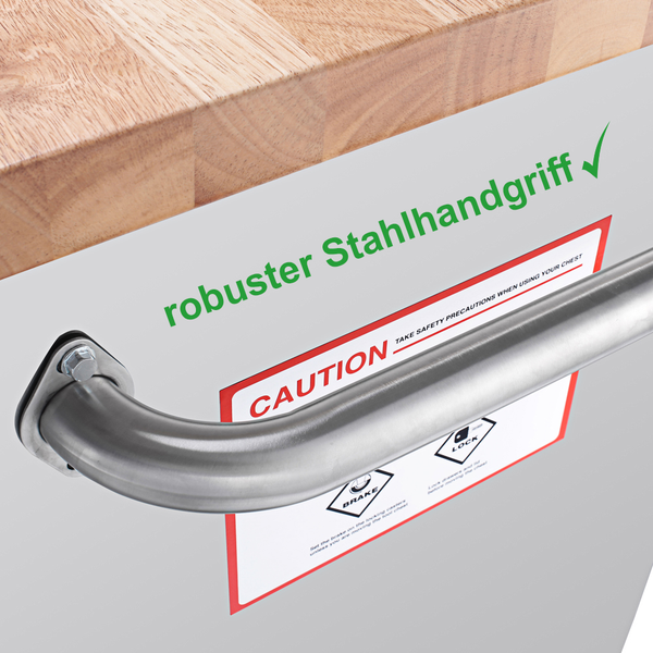 Barrierefreie Badewanne mit Tür und Armatur