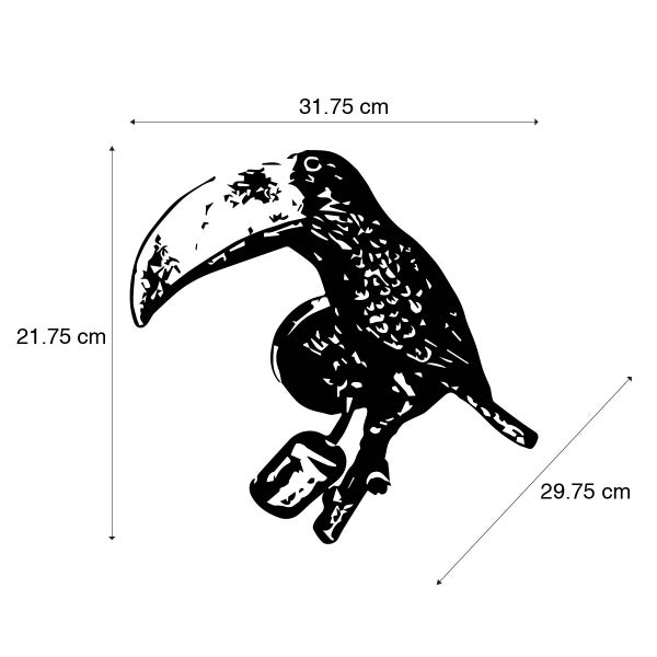 Abmessungen eines Tukan-Gartenvogels mit Glocke: 21,75 cm hoch, 31,75 cm breit und 29,75 cm tief.