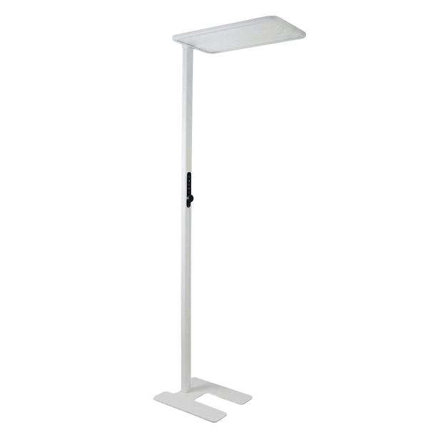 Moderne LED-Stehleuchte für das Büro mit flachem Schirm und rechteckigem Standfuß.
