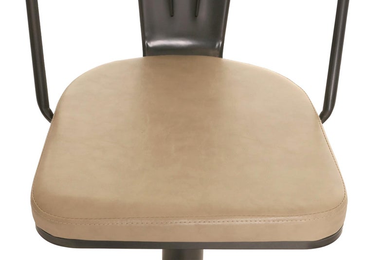 Detailaufnahme des Sitzes eines Bürostuhls mit Kunstlederbezug