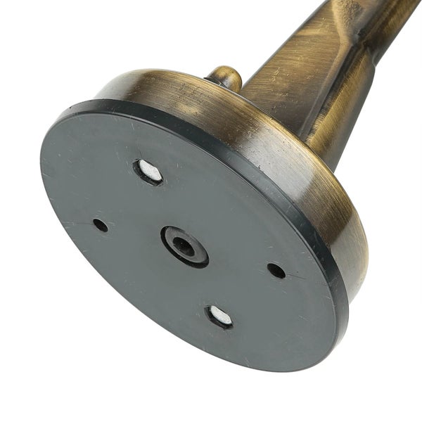 Detailaufnahme eines Lampenfußes mit Befestigungslöchern