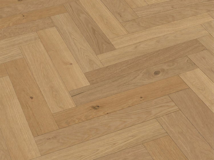 Bodenbelag in Holzoptik mit Fischgrätmuster, natürlicher Holzmaserung und Ästen.