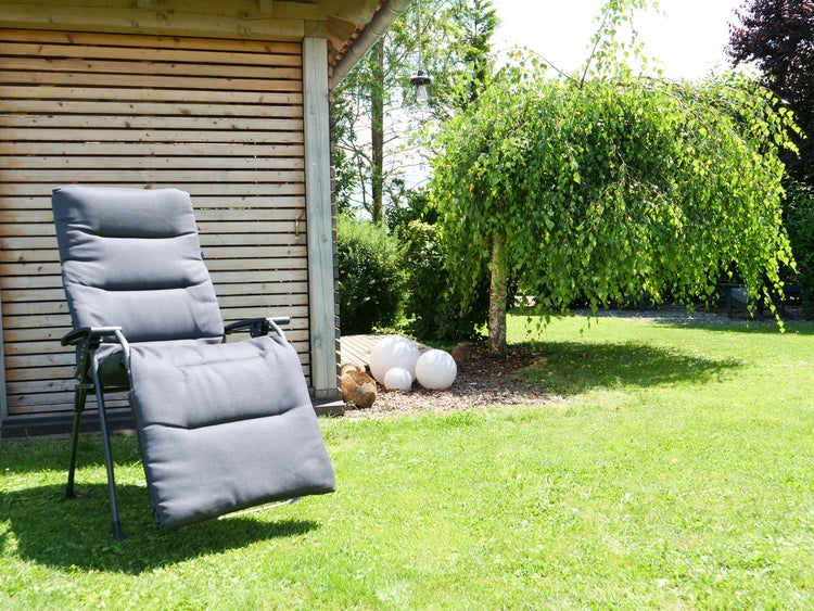 Sungörl Relaxliege Garda XL Anthrazit Gartensessel Bequem für Garten Terrasse Balkon Outdoor