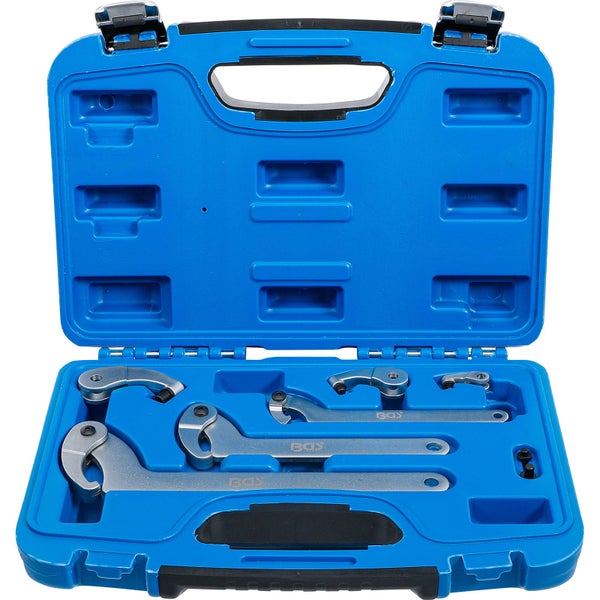 BGS Gelenk-Hakenschlüssel-Satz in einem blauen Kunststoffkoffer. Werkzeuge aus silberfarbenem Chrom-Vanadium-Stahl in verschiedenen Größen.