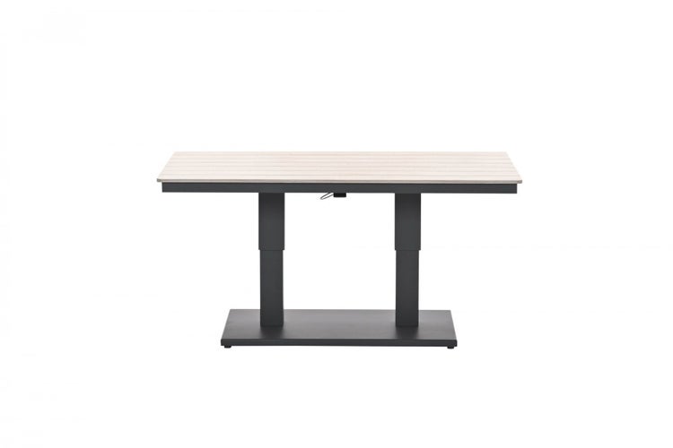 Höhenverstellbarer Gartentisch mit Tischplatte in Holzoptik und stabilem Metallgestell.