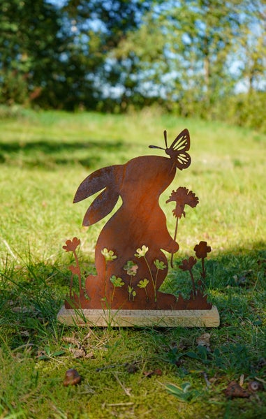 BADEKO Hase -Amy- auf Fichtenholz