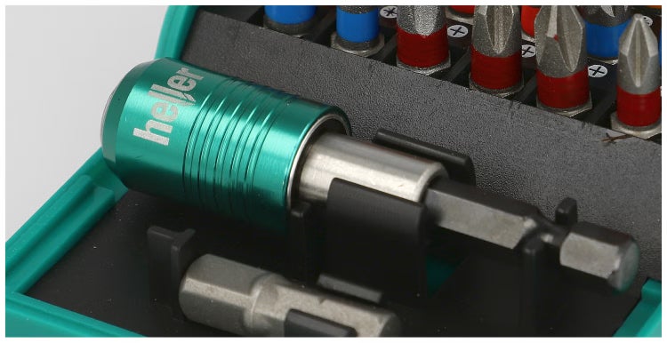 Heller Bithalter mit Schnellwechselfutter in einer Bitbox mit verschiedenen Bits.