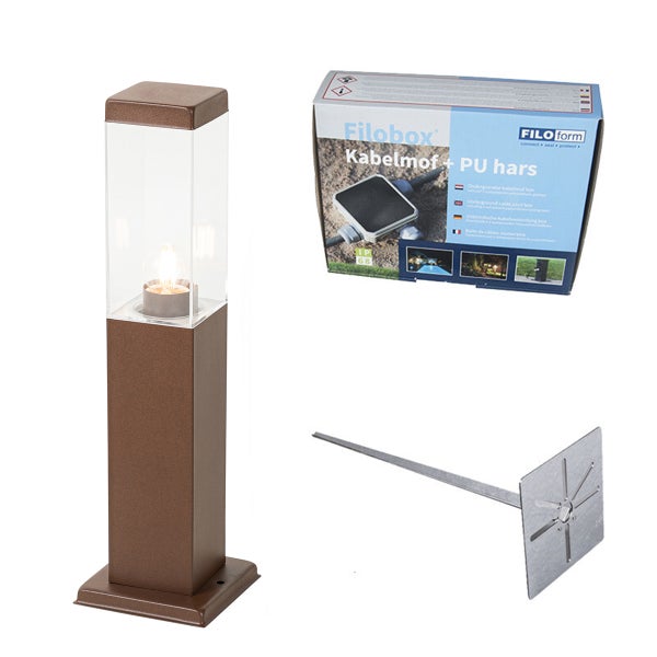 Braune quadratische LED-Außenleuchte mit Glasaufsatz, Filobox Kabelmuffen-Set und Erdspieß aus Metall.