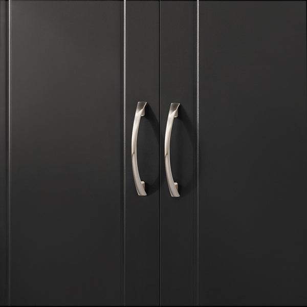 Schranktüren mit Griffen