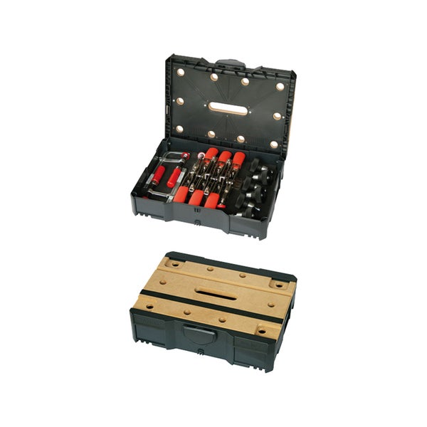 Workmate Werkbank mit Werkzeugen in Werkzeugkiste