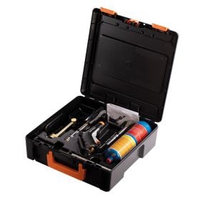 Lötset bestehend aus Lötlampe, Gaskartusche und Zubehör in einem schwarzen Kunststoffkoffer.