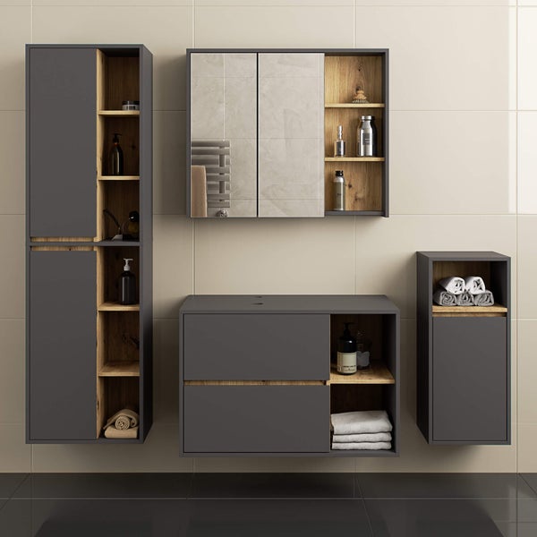 Modernes Badezimmer mit Waschbeckenunterschrank, Spiegelschrank und Hochschrank in Holzoptik