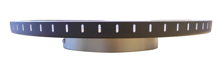 Flache runde LED-Deckenleuchte mit schwarzem Rand und vertikalen Lichtschlitzen, Seitenansicht.