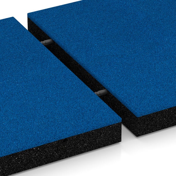 Fallschutzmatte aus Gummigranulat mit blauer Oberseite und schwarzen Systemsteckern zur Verbindung.