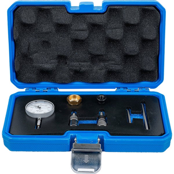 Messuhr-Satz in geöffnetem, blauem Kunststoffkoffer mit Werkzeugen