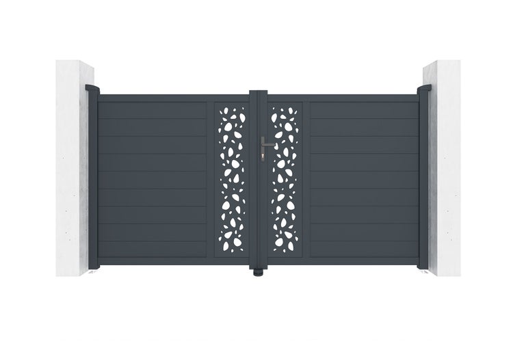 Zweiflügeliges Einfahrtstor aus Aluminium in Anthrazit mit horizontalen Lamellen und dekorativem Lochmuster.