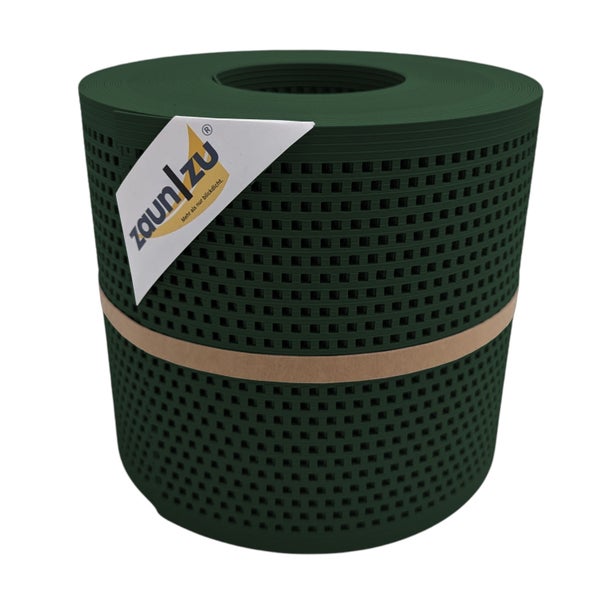 Zaunfolie auf Rolle mit quadratischen Aussparungen