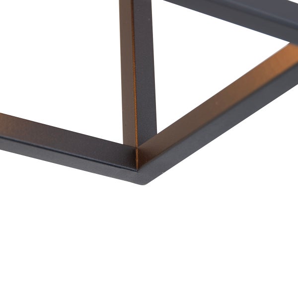 Detailaufnahme einer Lampe mit kubischem Lampenschirm