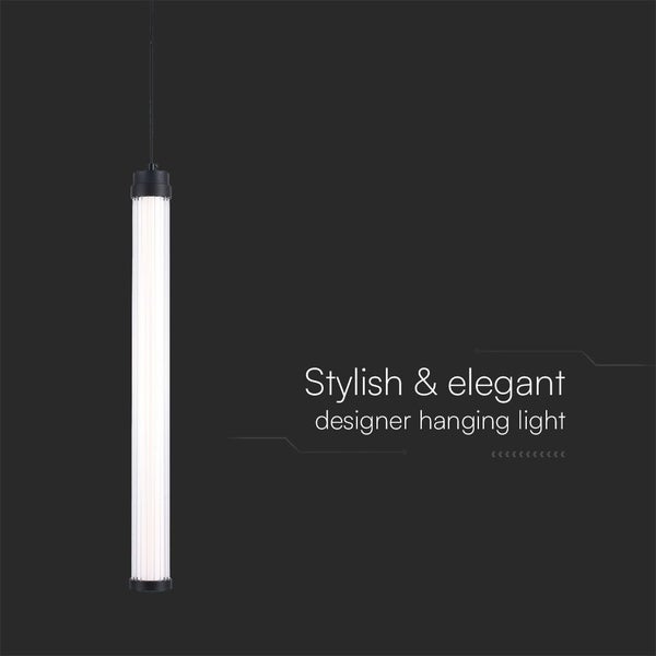 Hängelampe im Röhrendesign