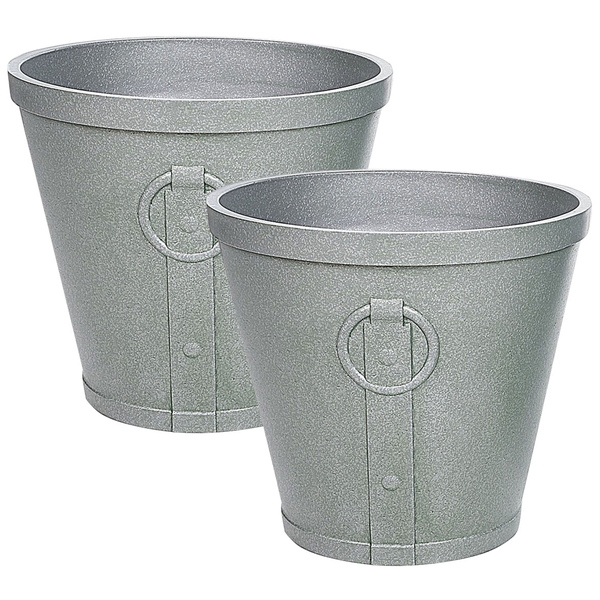 Zwei Pflanzgefäße aus Kunststoff