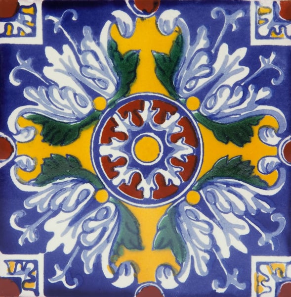 Fliese mit floralem Muster