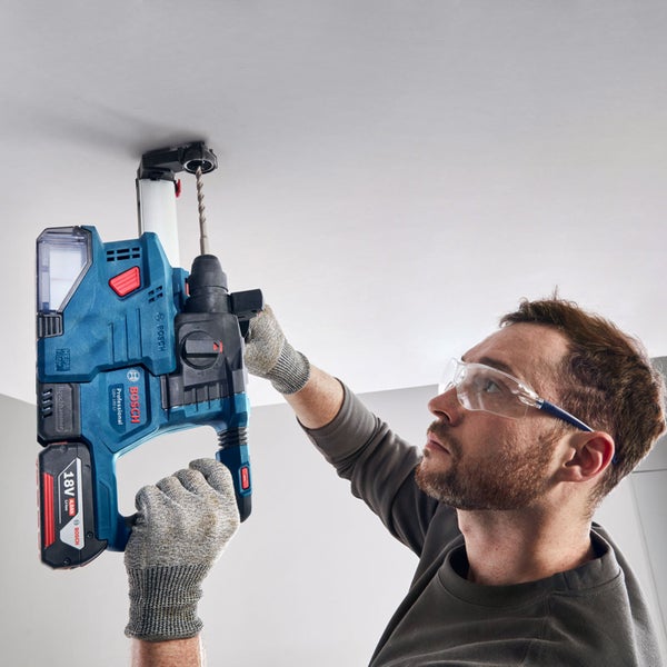 Bosch Akku-Bohrhammer mit SDS plus GBH 18V-22 mit Absaugung / 2x 4,0 Ah Akku 4,0 Ah + Ladegerät  in L-Boxx