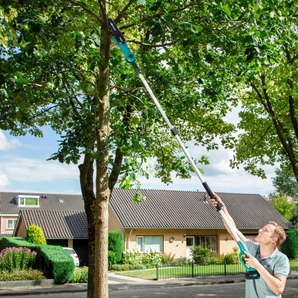 VONROC Hochentaster Teleskop Kettensäge Akku - Astschere Baumschere mit Teleskopstiel 20V - 200 bis 260cm - Inkl. 2x2Ah Akku und Ladegerät