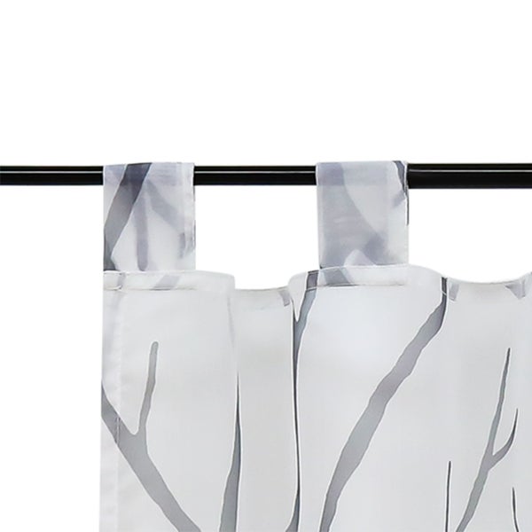 Dekoschals mit Baumdruck und Schlaufenaufhängung an Gardinenstange