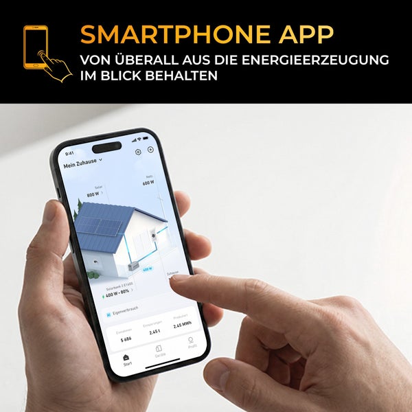 Smartphone-App zur Überwachung der Energieerzeugung einer Solaranlage mit Daten zu Solarstrom, Hausverbrauch und Batteriespeicher auf einem Handy.