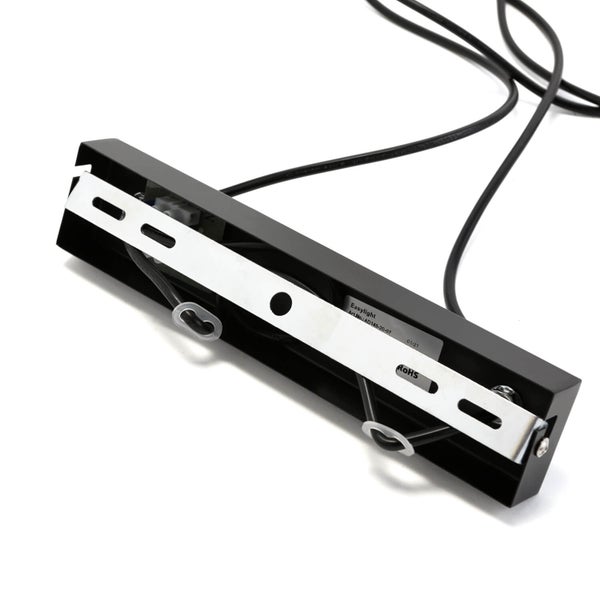 Deckenleuchte zur Befestigung mit Kabeln