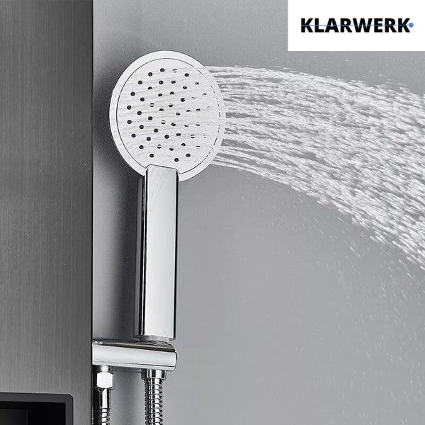Handbrause mit Wasserstrahl und Klarwerk Logo