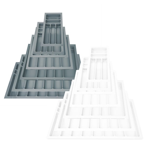 Mehrere graue und weiße Schubladeneinsätze für Küchenschubladen gestapelt.
